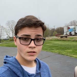 Meet your Posher, Carter